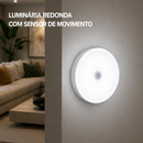 Luminária Aura branca redonda com sensor de movimento, vista frontal